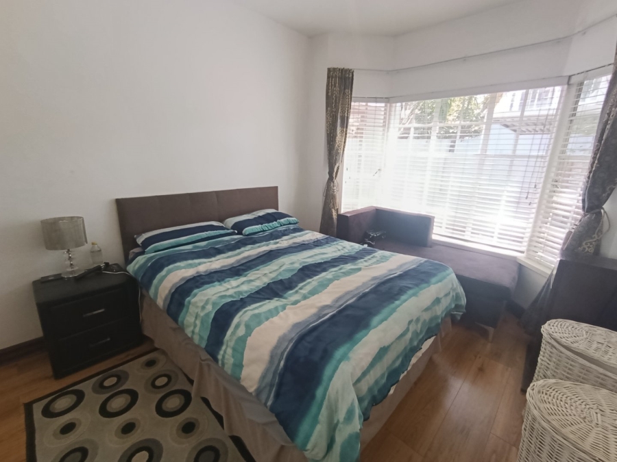 To Let 2 Bedroom Property for Rent in Illovo Gauteng