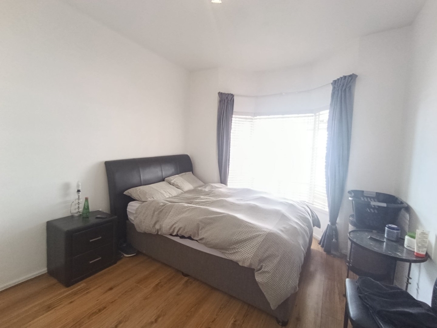 To Let 2 Bedroom Property for Rent in Illovo Gauteng