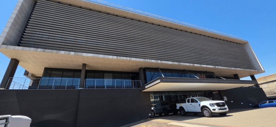 To Let Commercial Property for Rent in Barlow Park Gauteng