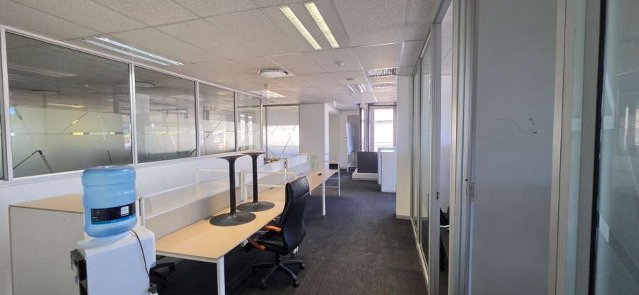 To Let Commercial Property for Rent in Barlow Park Gauteng