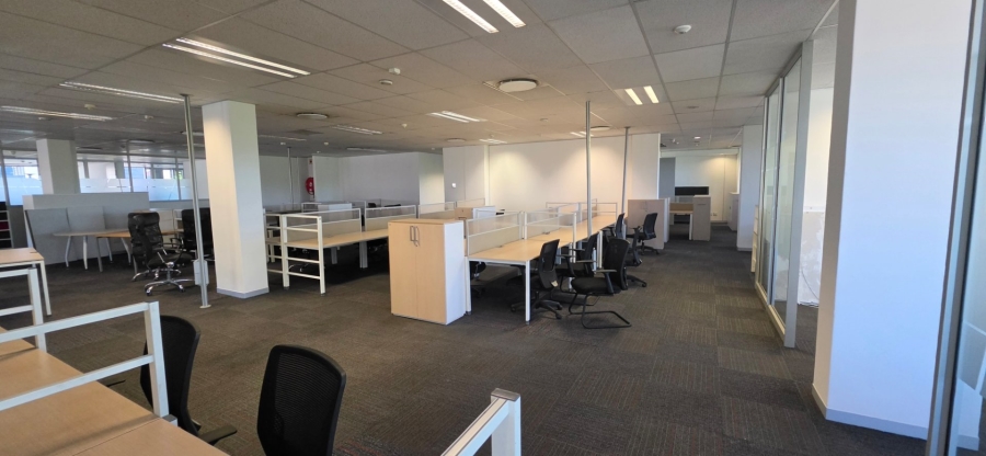 To Let Commercial Property for Rent in Barlow Park Gauteng