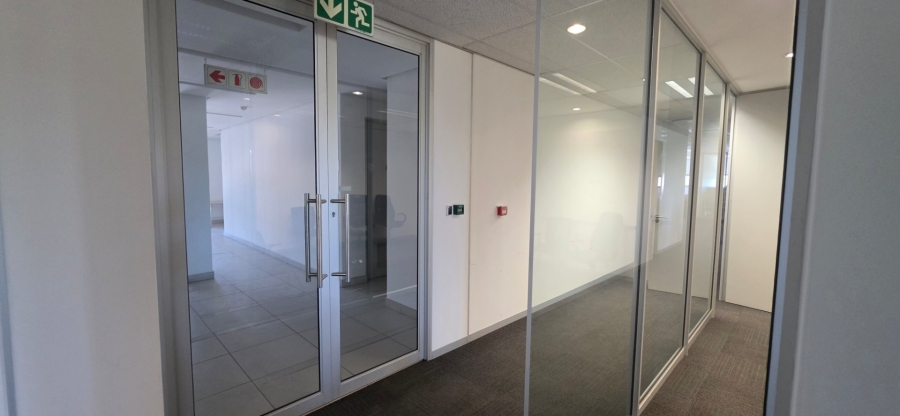 To Let Commercial Property for Rent in Barlow Park Gauteng