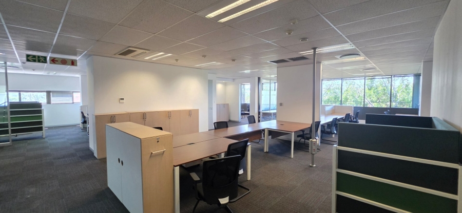 To Let Commercial Property for Rent in Barlow Park Gauteng