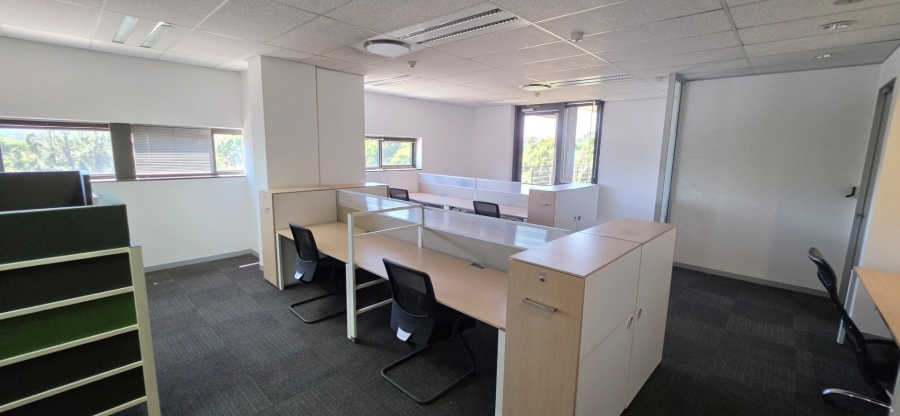 To Let Commercial Property for Rent in Barlow Park Gauteng