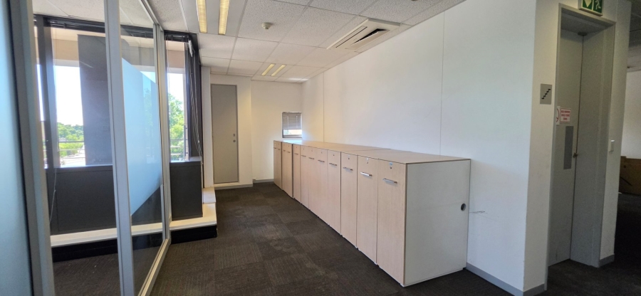 To Let Commercial Property for Rent in Barlow Park Gauteng