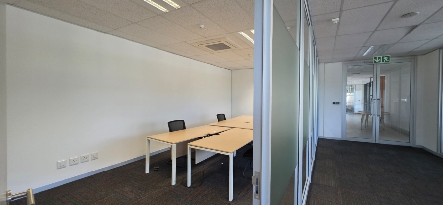 To Let Commercial Property for Rent in Barlow Park Gauteng
