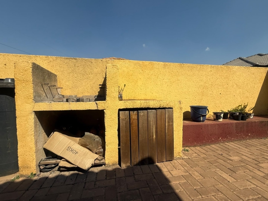 To Let 3 Bedroom Property for Rent in Nkwe Estate Gauteng