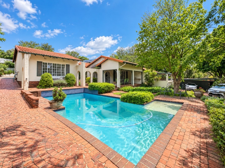 To Let 1 Bedroom Property for Rent in Fourways Gauteng