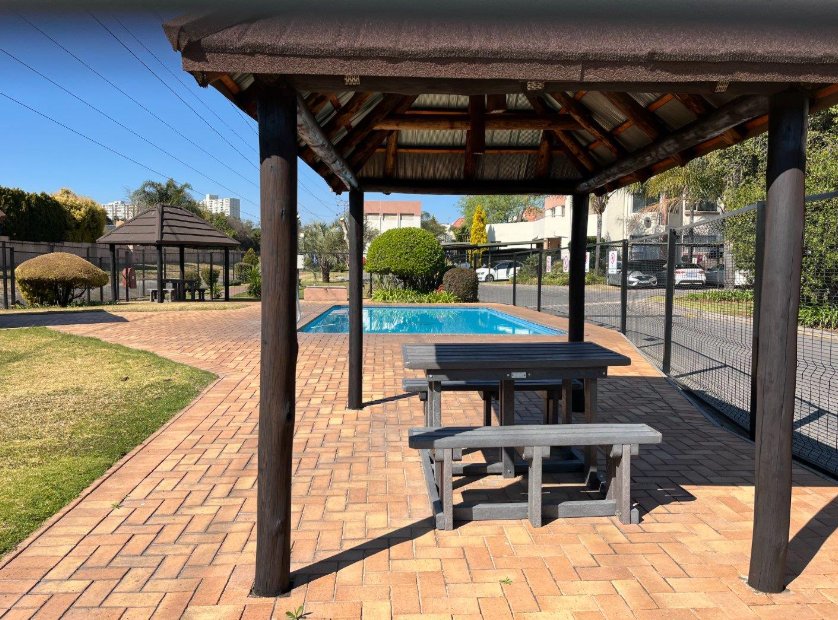 2 Bedroom Property for Sale in Bedfordview Gauteng