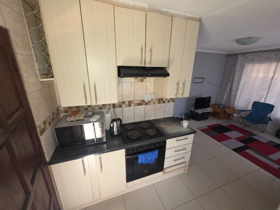 2 Bedroom Property for Sale in Soshanguve VV Gauteng