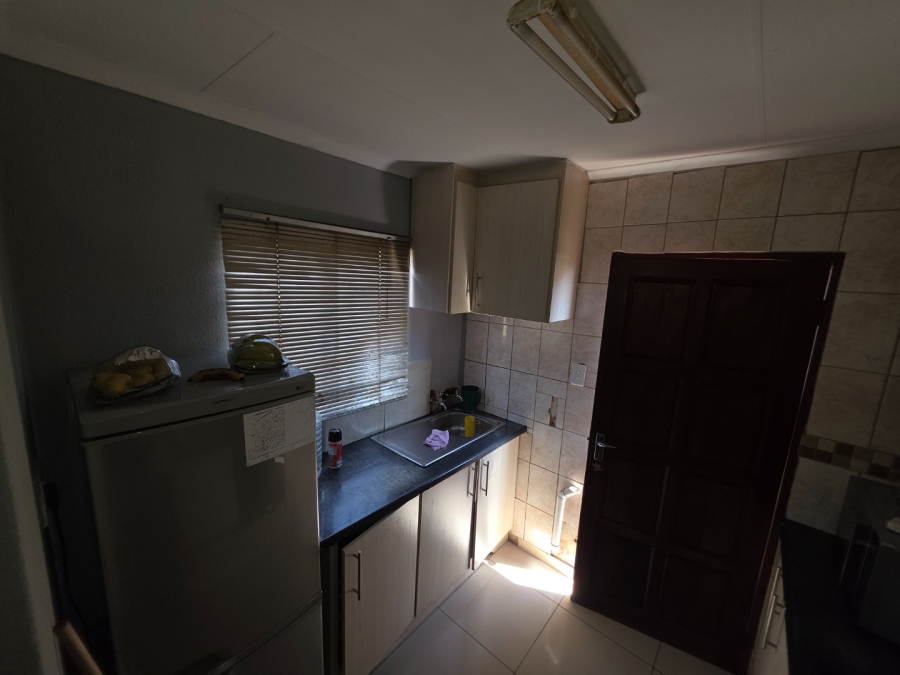 2 Bedroom Property for Sale in Soshanguve VV Gauteng
