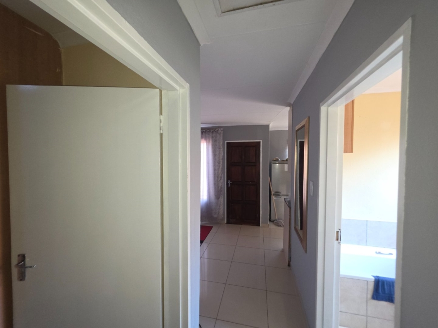 2 Bedroom Property for Sale in Soshanguve VV Gauteng