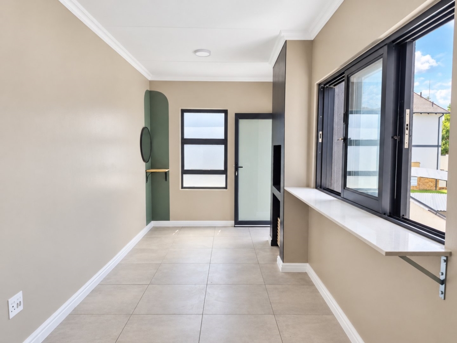 3 Bedroom Property for Sale in Glen Austin Gauteng
