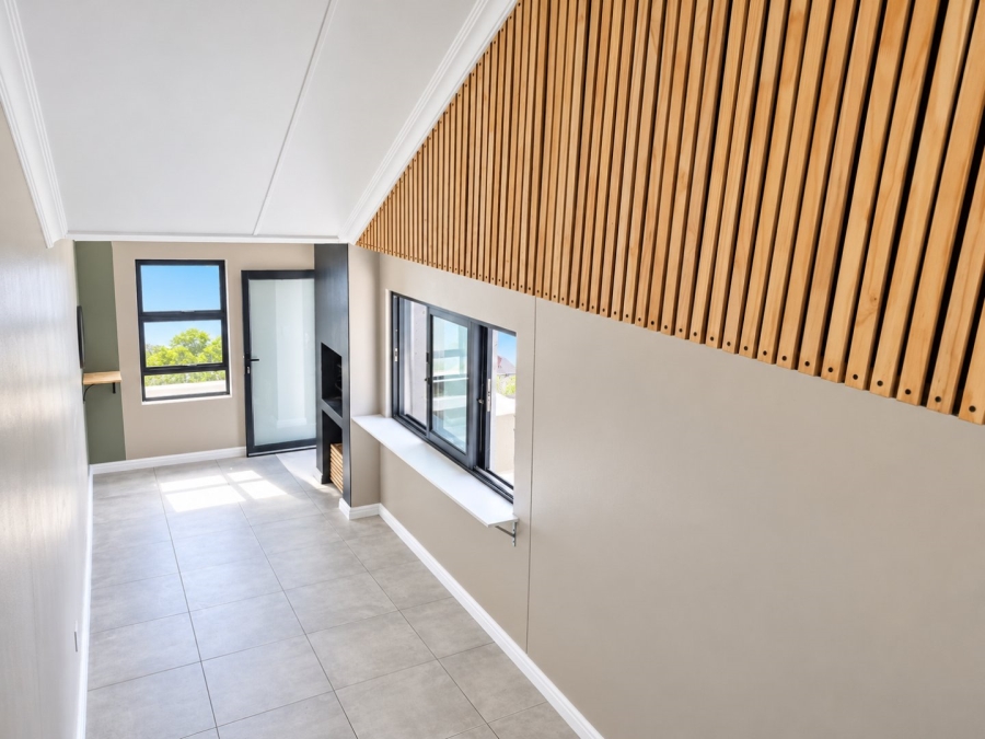 3 Bedroom Property for Sale in Glen Austin Gauteng