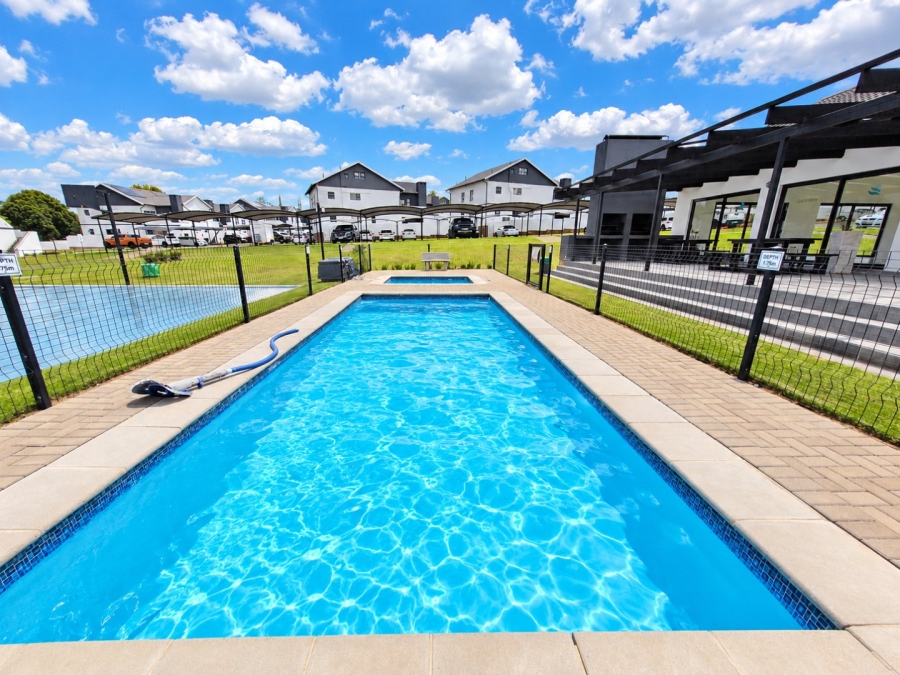 3 Bedroom Property for Sale in Glen Austin Gauteng