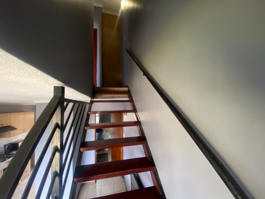 2 Bedroom Property for Sale in Montana Tuine Gauteng