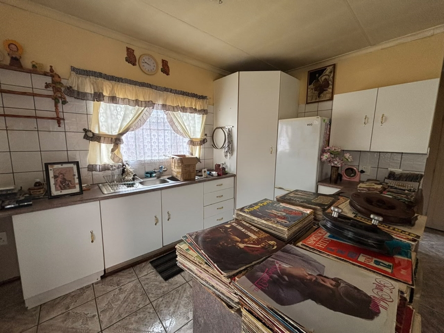3 Bedroom Property for Sale in Brackendowns Gauteng