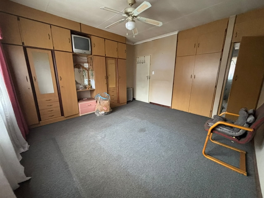3 Bedroom Property for Sale in Brackendowns Gauteng