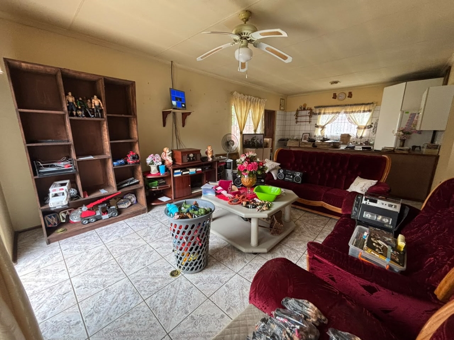 3 Bedroom Property for Sale in Brackendowns Gauteng