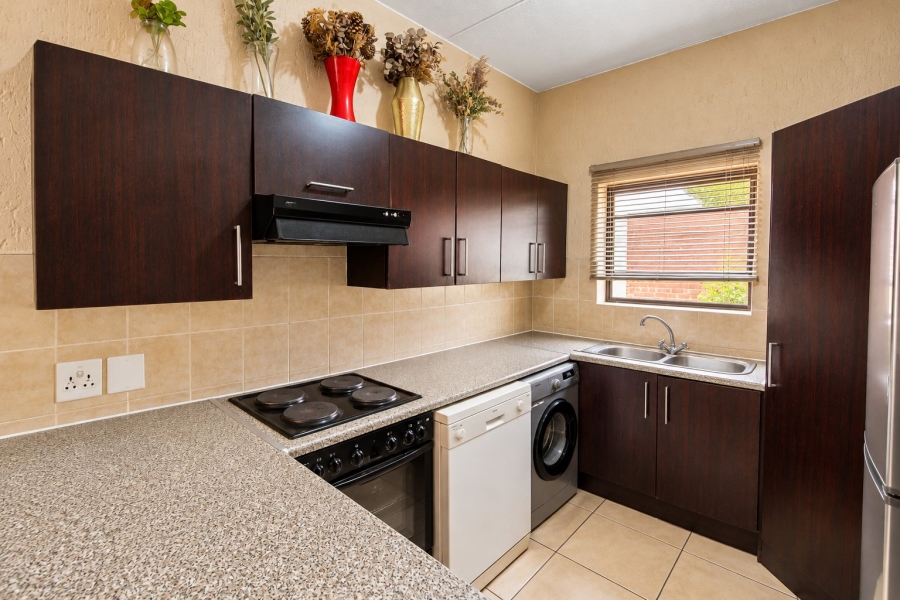 2 Bedroom Property for Sale in Paulshof Gauteng