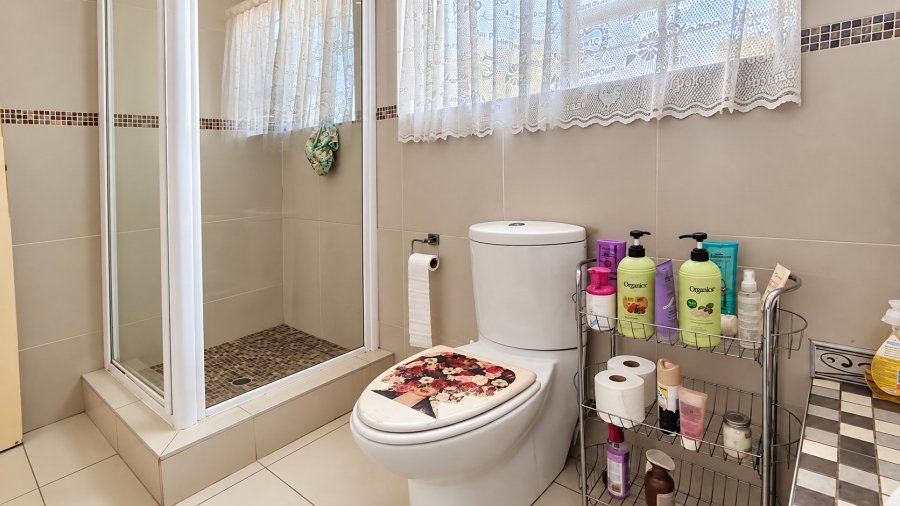 3 Bedroom Property for Sale in Rothdene Gauteng
