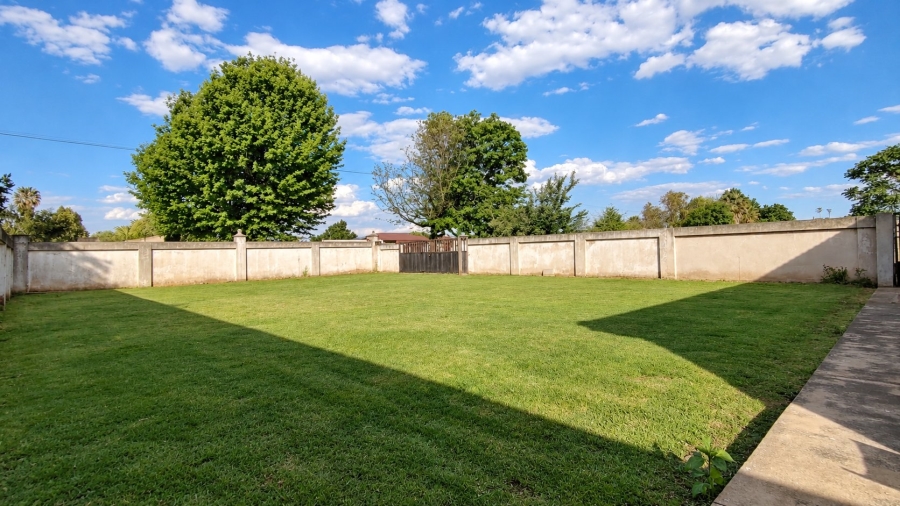 3 Bedroom Property for Sale in Rothdene Gauteng