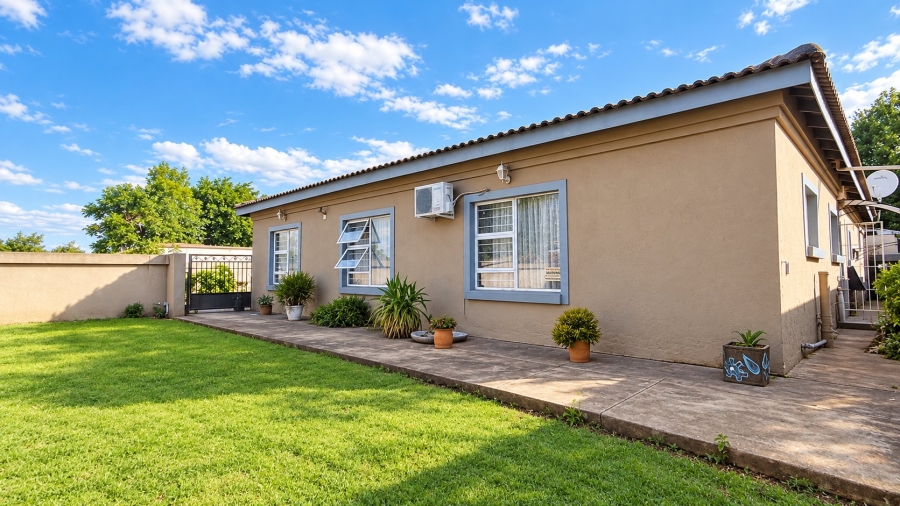 3 Bedroom Property for Sale in Rothdene Gauteng