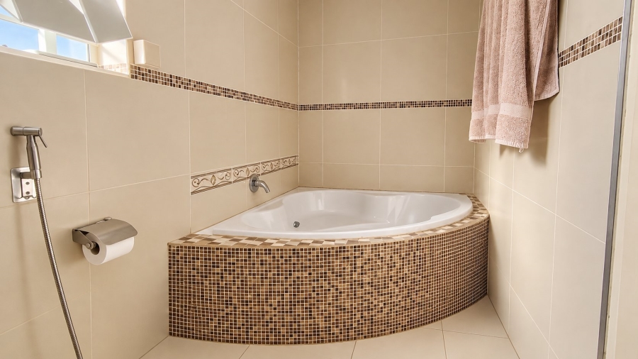 3 Bedroom Property for Sale in Rothdene Gauteng
