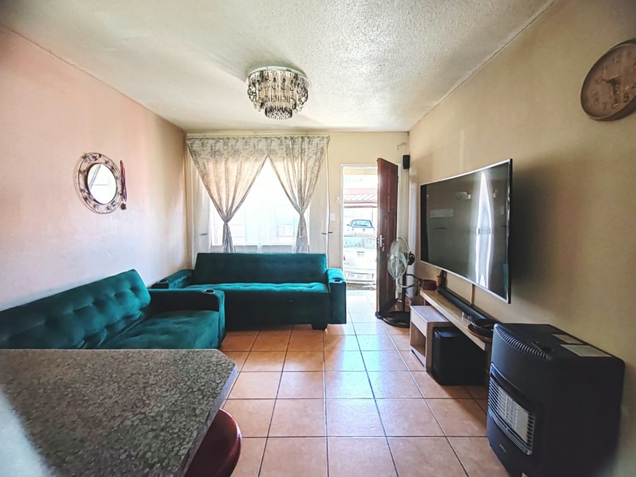 2 Bedroom Property for Sale in Elspark Gauteng