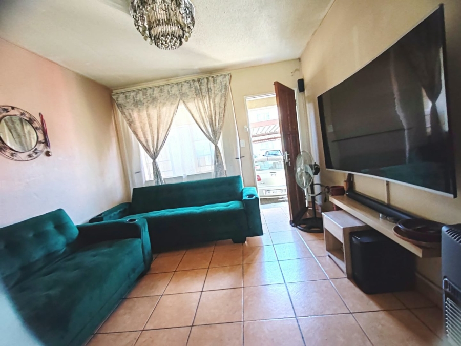 2 Bedroom Property for Sale in Elspark Gauteng