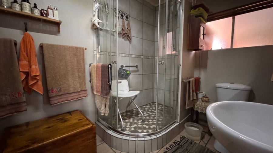 3 Bedroom Property for Sale in Three Rivers Gauteng
