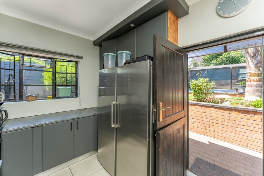 3 Bedroom Property for Sale in Lakeside Village Gauteng