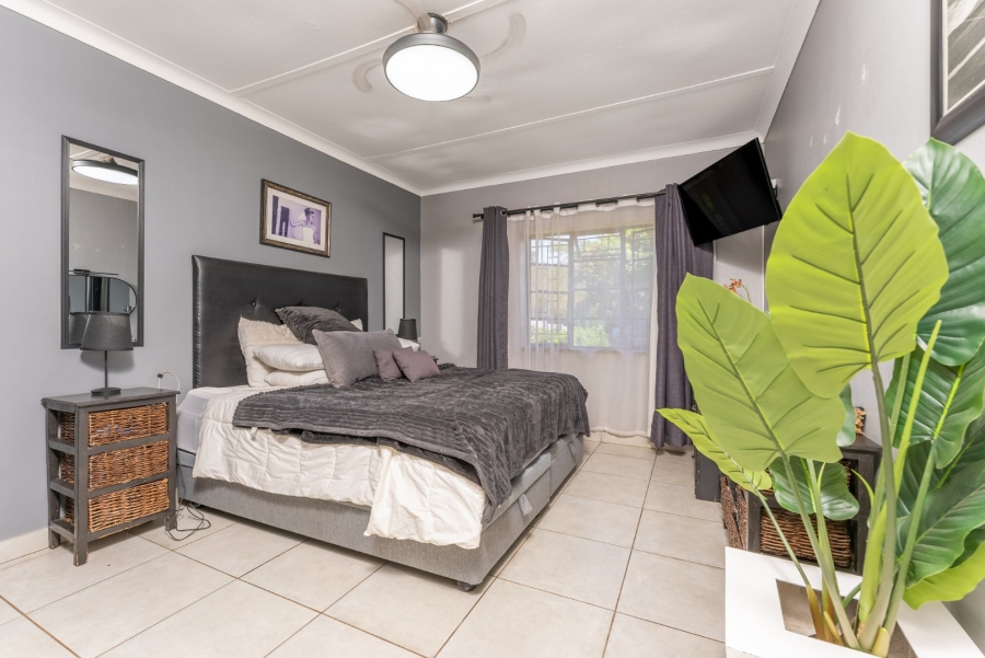3 Bedroom Property for Sale in Lakeside Village Gauteng