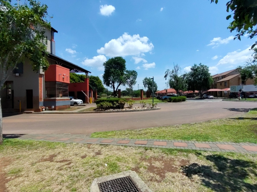 1 Bedroom Property for Sale in Wonderpark Estate Gauteng