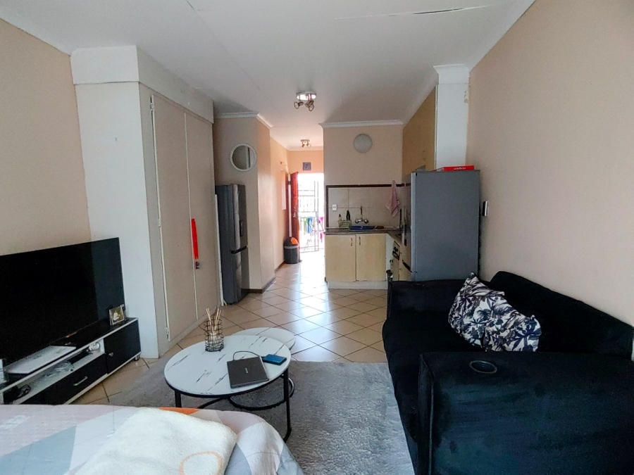 1 Bedroom Property for Sale in Wonderpark Estate Gauteng