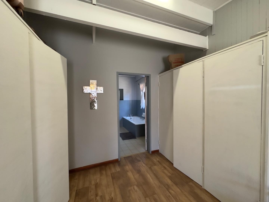 3 Bedroom Property for Sale in Waverley Gauteng