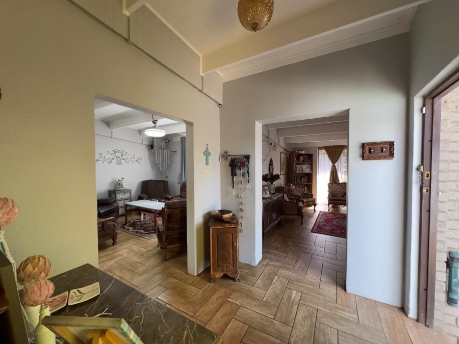 3 Bedroom Property for Sale in Waverley Gauteng