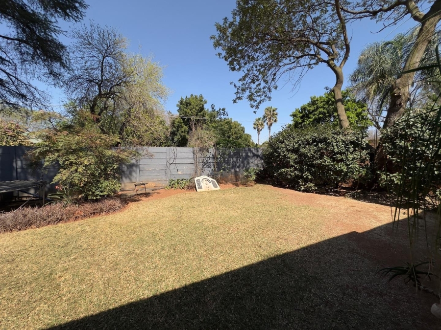 3 Bedroom Property for Sale in Waverley Gauteng