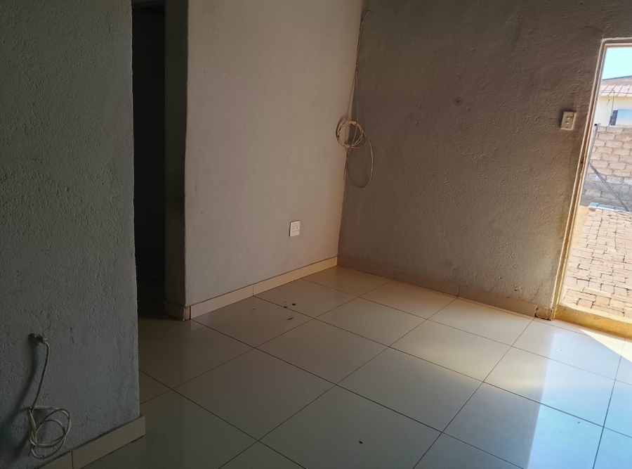  Bedroom Property for Sale in Pretoria North Gauteng