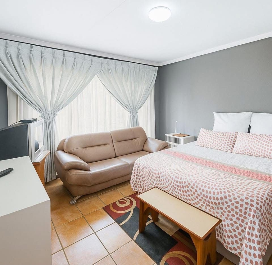 Bedroom Property for Sale in Pretoria North Gauteng