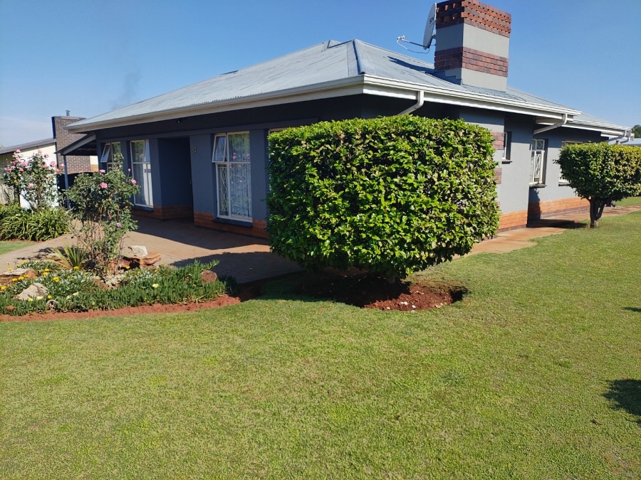3 Bedroom Property for Sale in Casseldale Gauteng