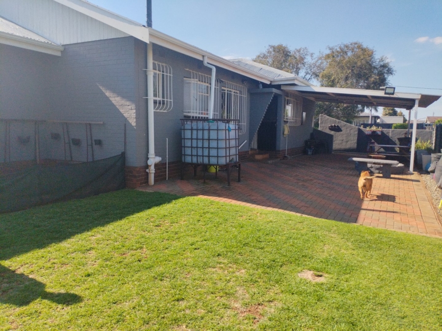 3 Bedroom Property for Sale in Casseldale Gauteng