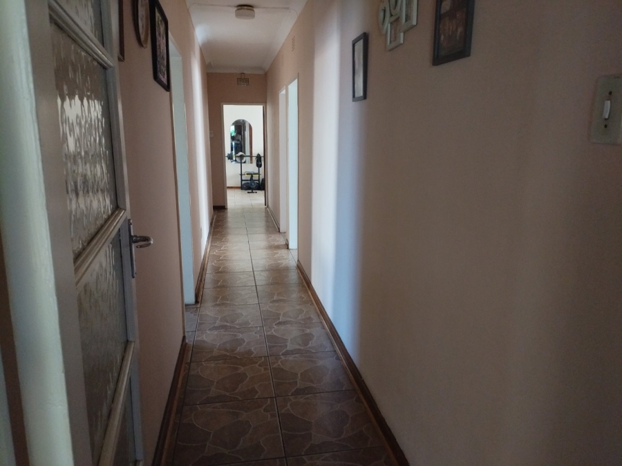 3 Bedroom Property for Sale in Casseldale Gauteng