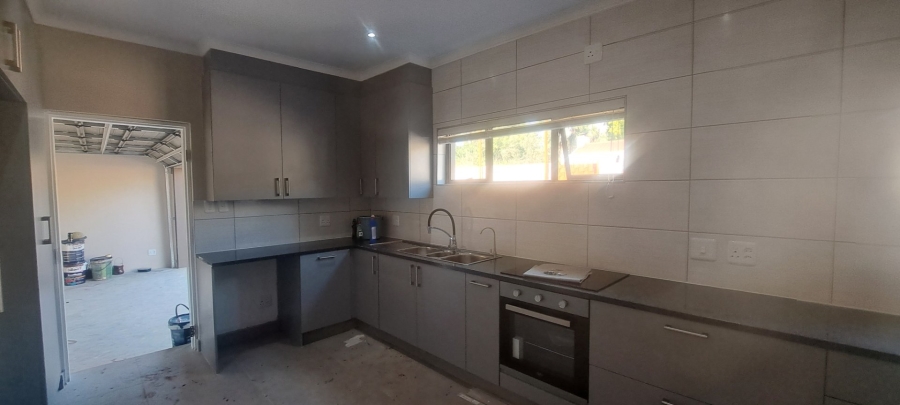 To Let 2 Bedroom Property for Rent in Bedfordview Gauteng