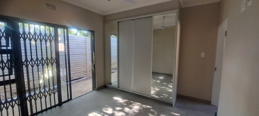 To Let 2 Bedroom Property for Rent in Bedfordview Gauteng