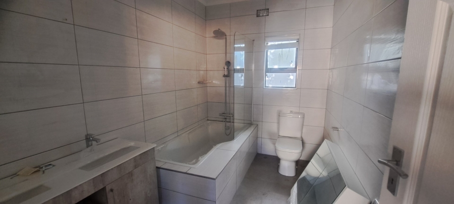 To Let 2 Bedroom Property for Rent in Bedfordview Gauteng