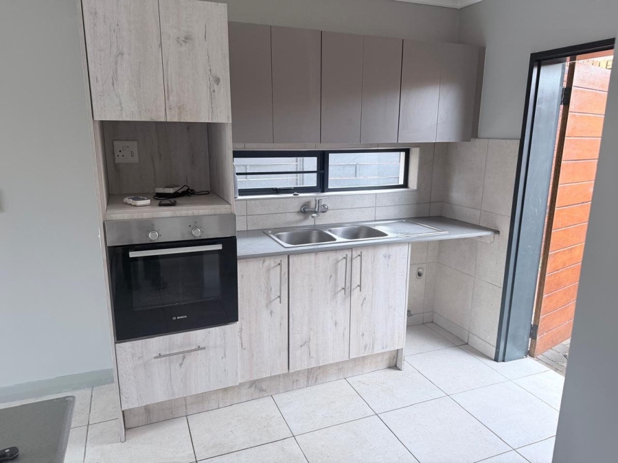 To Let 3 Bedroom Property for Rent in Zambezi Manor Lifestyle Estate Gauteng