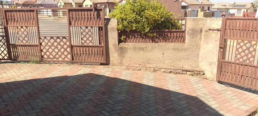 3 Bedroom Property for Sale in Soshanguve VV Gauteng