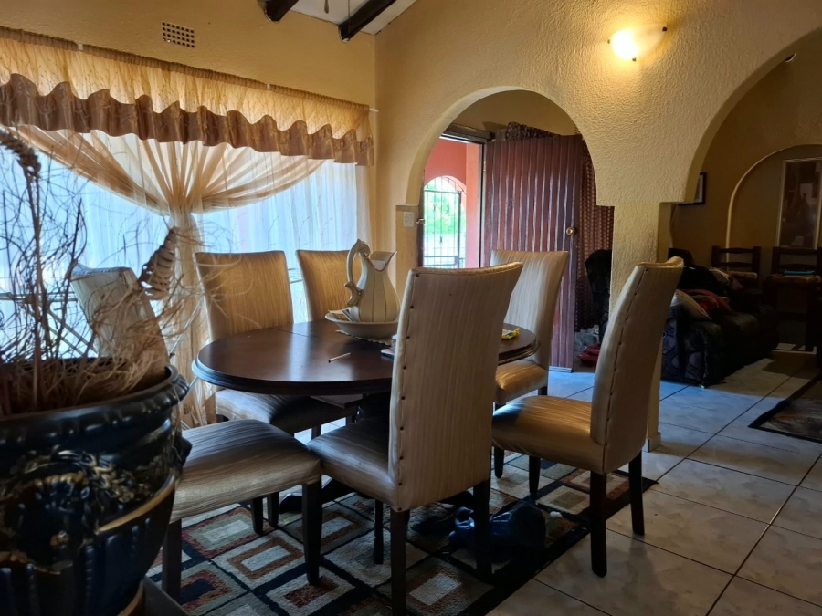 4 Bedroom Property for Sale in Sonland Park Gauteng