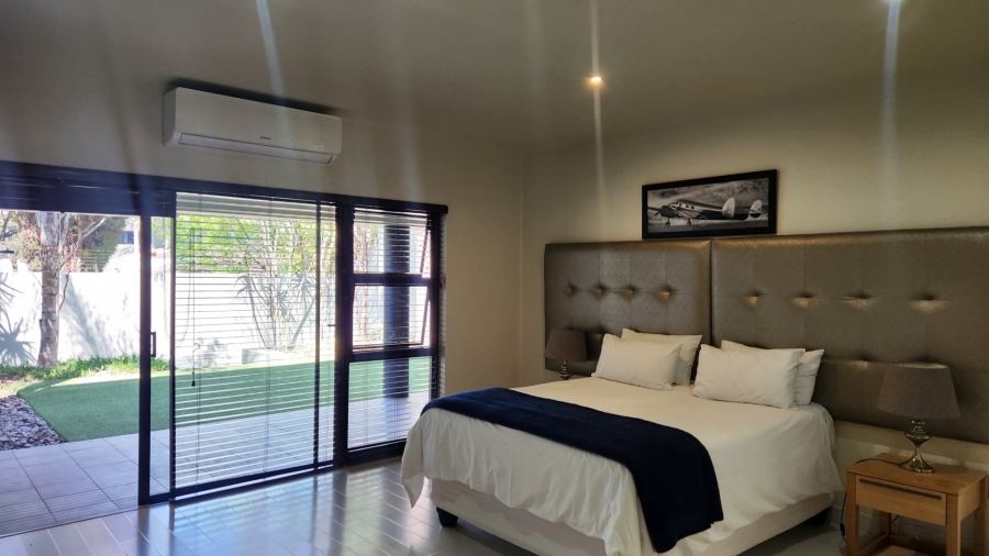 To Let 2 Bedroom Property for Rent in Sandown Gauteng
